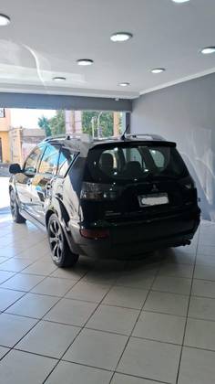 MITSUBISHI OUTLANDER 3.0 GT 4X4 V6 24V GASOLINA 4P AUTOMÁTICO